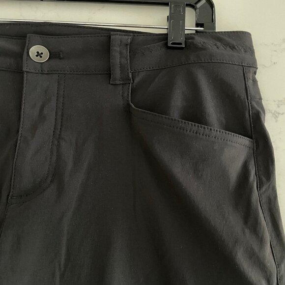 Eddie Bauer Pull On Cropped Capri Nylon Cargo Pants Easy Care Black Sz 12 - Picture 11 of 15